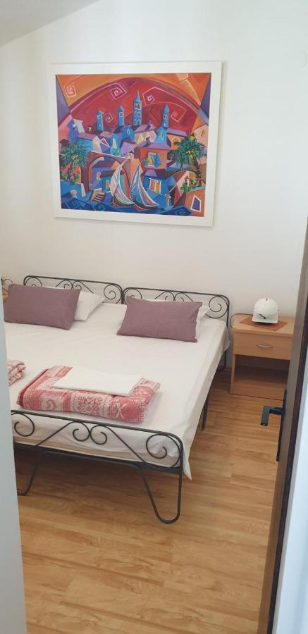 Apartment Roglic Rab Town Exterior foto