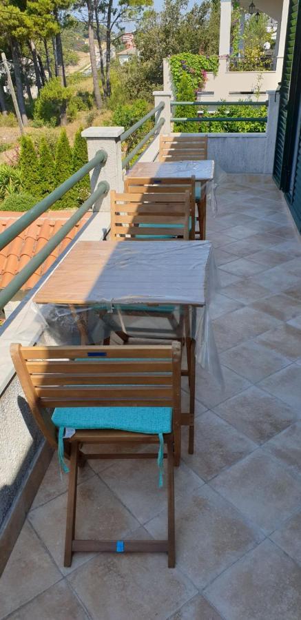 Apartment Roglic Rab Town Exterior foto