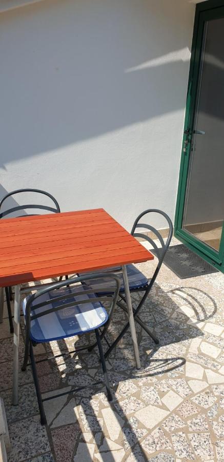 Apartment Roglic Rab Town Exterior foto